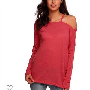 ⚡️SALE⚡️Off the shoulder top. New with tags